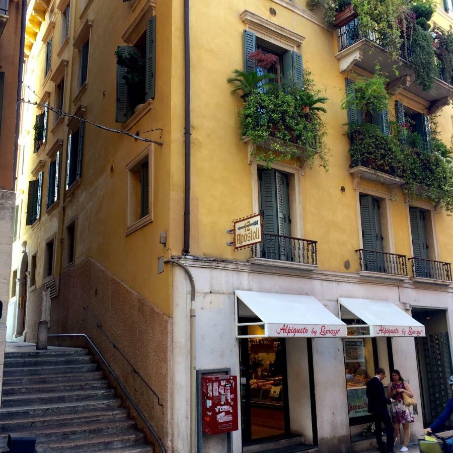 In Casa Apartamento Verona Exterior foto