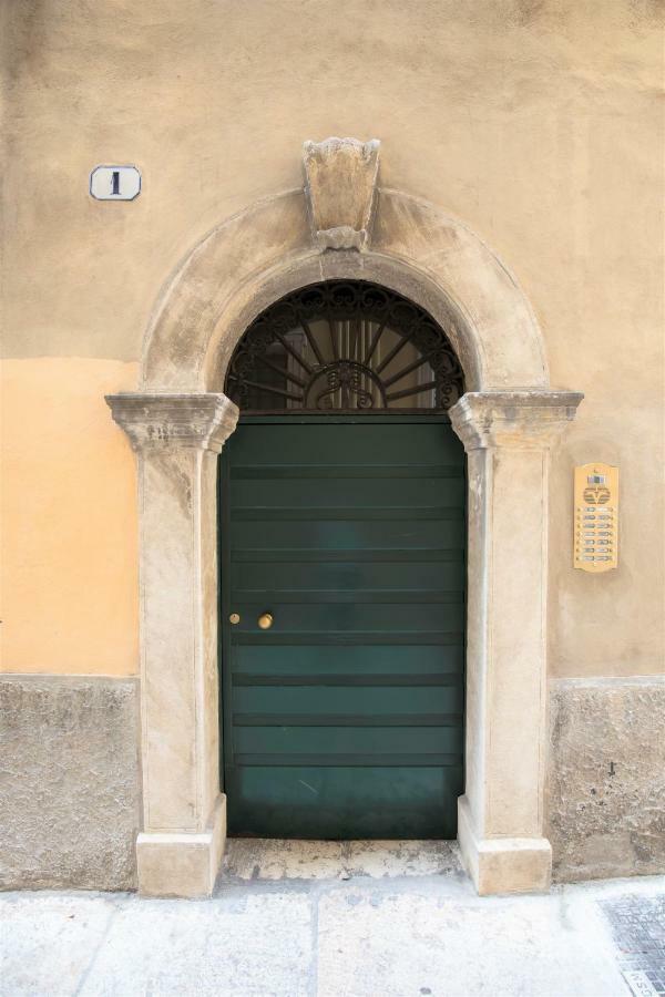 In Casa Apartamento Verona Exterior foto